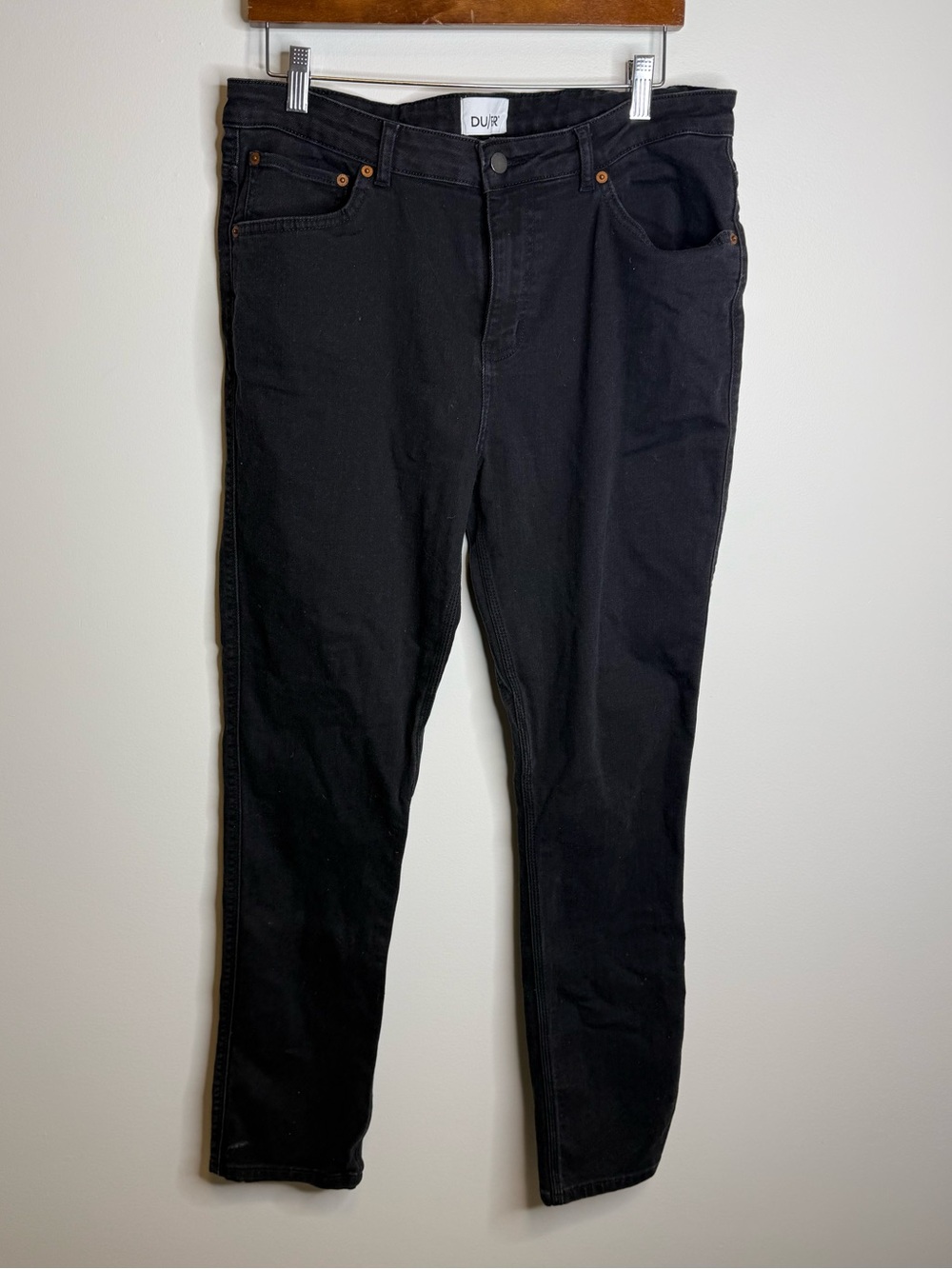 DU/er Black slim Straight-Leg Women’s Jeans size 33